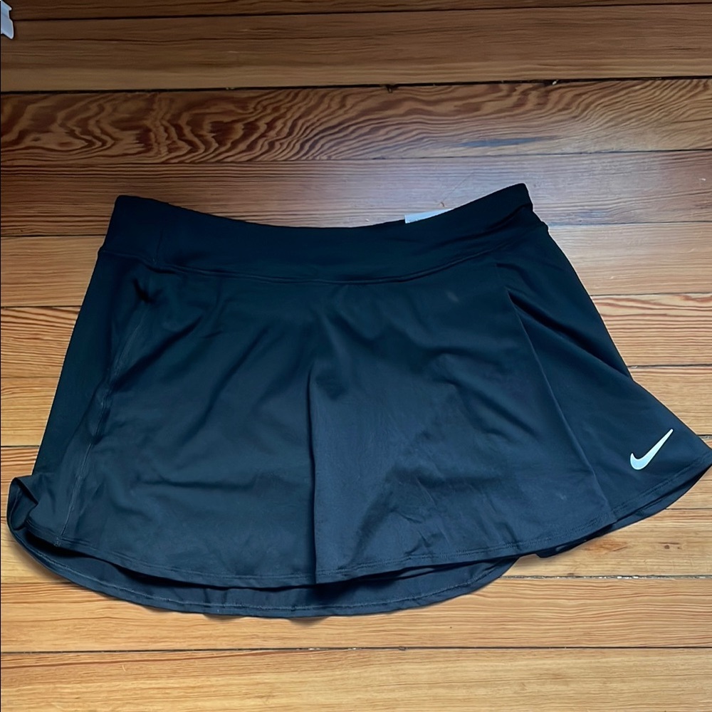 BNWT Nike Women's Black Tennis Skirt